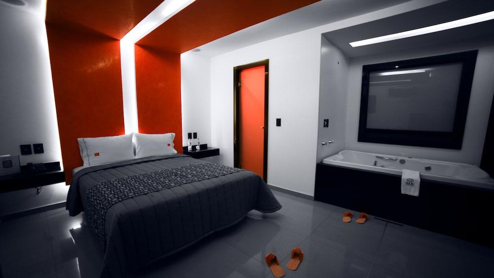 Six Hotel Guadalajara Expiatorio Εξωτερικό φωτογραφία