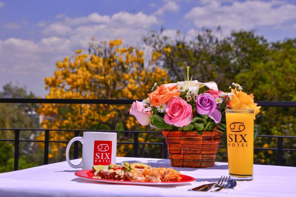 Six Hotel Guadalajara Expiatorio Εξωτερικό φωτογραφία