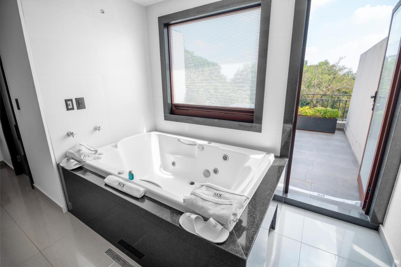 Six Hotel Guadalajara Expiatorio Εξωτερικό φωτογραφία