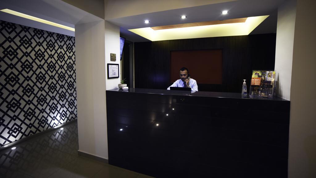 Six Hotel Guadalajara Expiatorio Εξωτερικό φωτογραφία