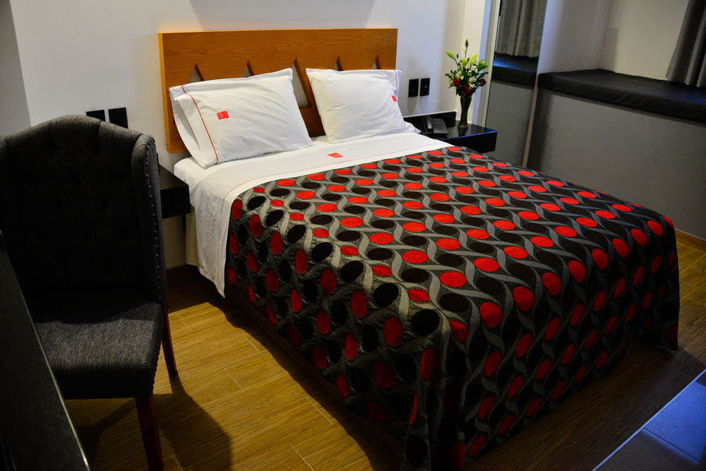 Six Hotel Guadalajara Expiatorio Εξωτερικό φωτογραφία