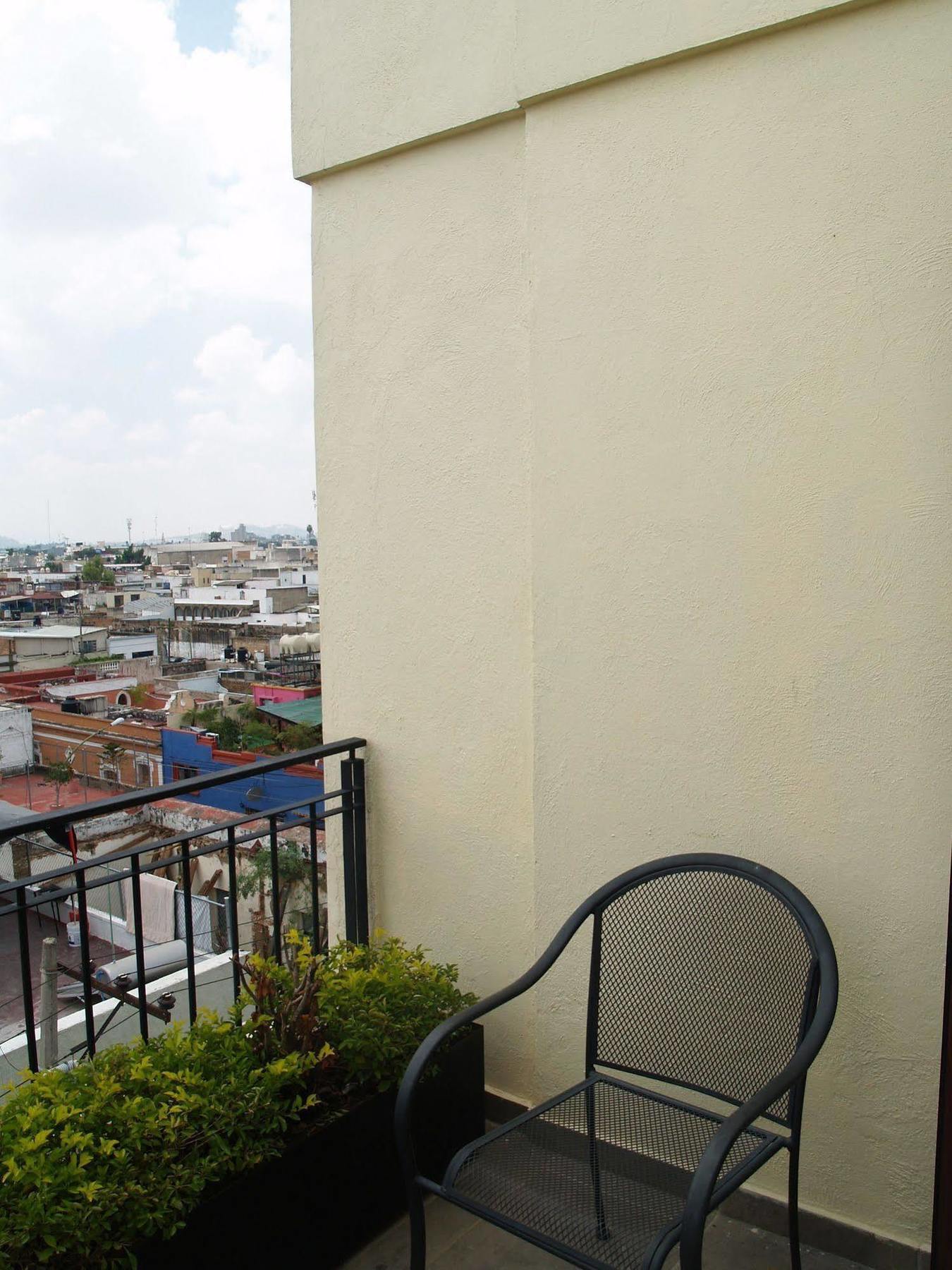 Six Hotel Guadalajara Expiatorio Εξωτερικό φωτογραφία