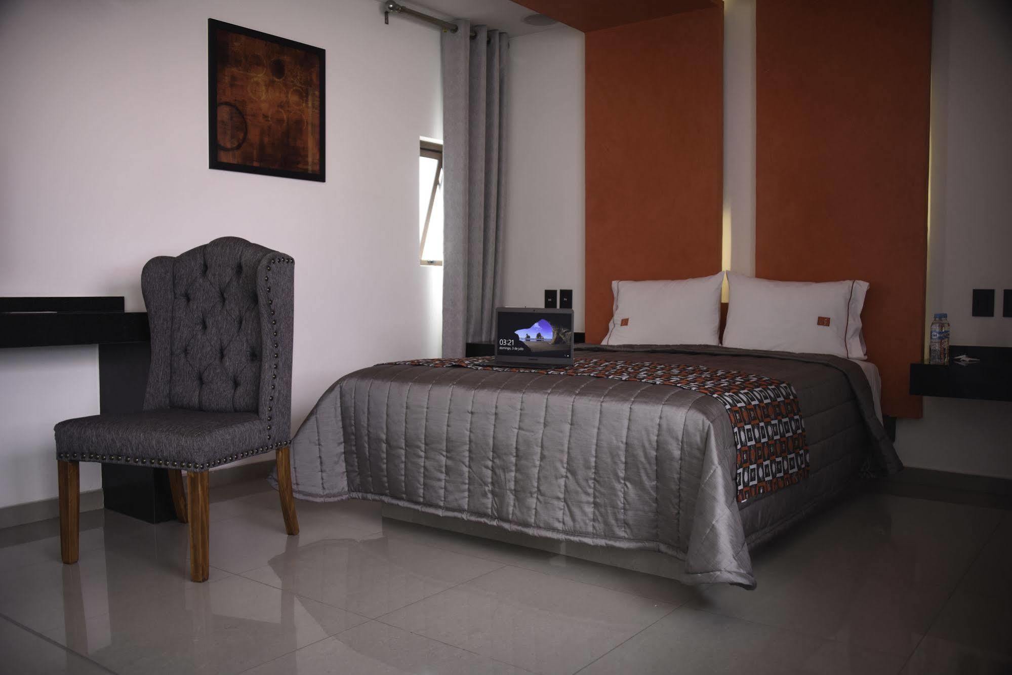 Six Hotel Guadalajara Expiatorio Εξωτερικό φωτογραφία